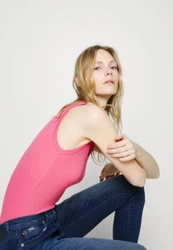 Boss C Ematite Cotton Mix Top - Top - Medium Pink -Sneaker 060463bfc6994fe1bd15fb561d16c880