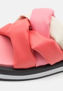 Boss Allie Braid Slide - Muiltjes - Open Pink -Sneaker 07f04a8cd4e24073afe595efbc8dfa7f