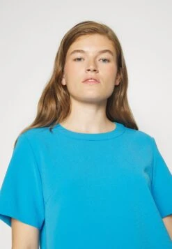 Boss Dagana - Jurk - Blau -Sneaker 10b4f2bfe2bd4cfbbade1799f4a30c70