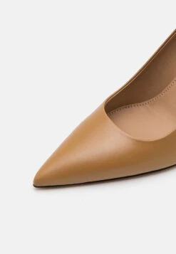 Boss Vivian- Klassieke Pumps - Medium Beige -Sneaker 1ff5cf24f2494d6c97019ef3d4ad2926