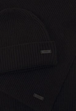 Boss Fantastico Unisex Set - Sjaal - Black -Sneaker 24767b16010b4d919bb52b6a11a60682