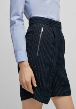 Boss Tosena - Shorts - Patterned Five -Sneaker 260741b3c6ab404e95527de75b4acd41