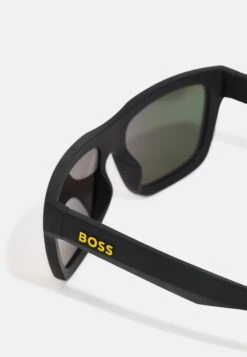 Boss World Cup Unisex - Zonnebril - Matte Black/Yellow -Sneaker 286f213f9d63448cadd8cba33107b63f