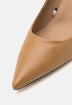 Boss Janet - Klassieke Pumps - Camel -Sneaker 29849d99d14244aeb66dfeccfa0e9f7e