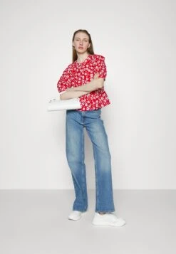 Boss Bestina - Blouse - Open Miscellaneous -Sneaker 2cc08c62203c492cbbde39e5c942e5ae