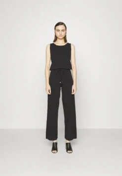 Boss Fissah - Jumpsuit - Black -Sneaker 2dfd56546f56430aa73f3064797a0e93