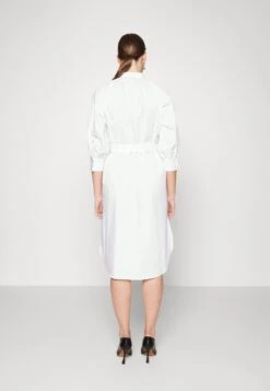 Boss Dipete - Jurk - White -Sneaker 3b34f54033504f7a988b0e6602baafb7