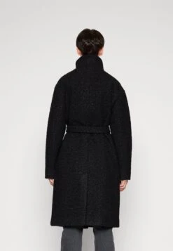 Boss Caylon - Mantel - Black -Sneaker 3db5dbe2e8204f2b864a5af19df47787