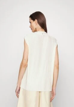 Boss Emalla - Blouse - Open White -Sneaker 402e603a596e4db68997dfb6027a5904