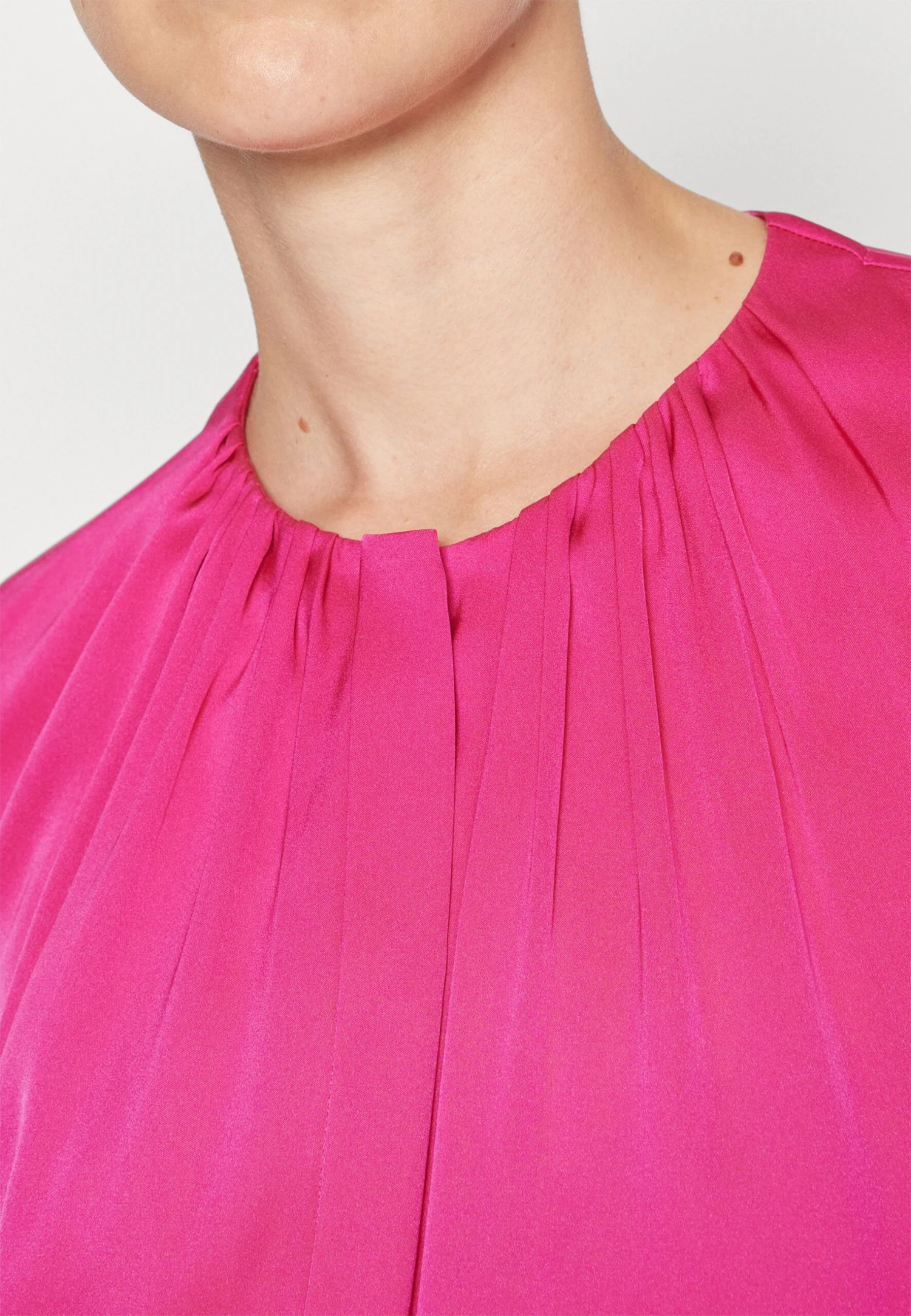 Boss Ruched-Neck Blouse In Stretch-Silk Crepe De Chine - Blouse - Bright Pink 8 Boss Ruched-Neck Blouse In Stretch-Silk Crepe De Chine - Blouse - Bright Pink - Afbeelding 8