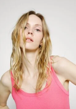 Boss C Ematite Cotton Mix Top - Top - Medium Pink -Sneaker 4c2e85ba3f0c40e9879ef6724d043ecc