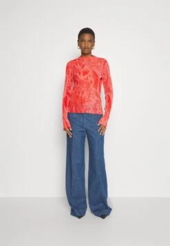 Boss Esami - Longsleeve - Open Miscellaneous -Sneaker 4c7e8afc4098425597b3c8ef0093faa4