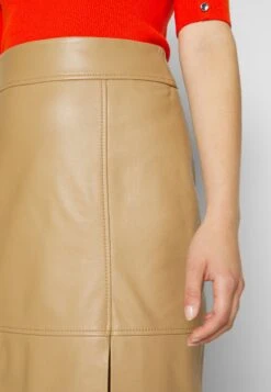 Boss Setora - Leren Rok - Medium Beige -Sneaker 521daee9ef22415e992dc505bf22e347