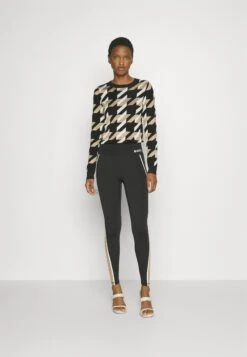 Boss Alica - Legging - Black 11 Boss Alica - Legging - Black -Sneaker 65c248b3a38c44dbac6481f9bf156fd9