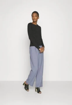 Boss Furkina - Trui - Open Miscellaneous -Sneaker 6a40303868214c54ba89fb96850165e2