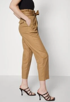 Boss Theora - Broek - Medium Beige -Sneaker 6a921e21ae124177b810e327e9c642f1