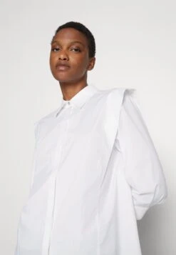 Boss Batucka - Blouse - White -Sneaker 7cfb47feab44493887f7b414f77ceb6e