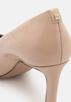 Boss Janet- Klassieke Pumps - Light Beige -Sneaker 7fa37622e7aa42a0aed48d6896136f12