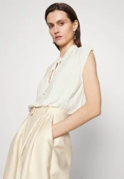 Boss Emalla - Blouse - Open White -Sneaker 804df77238ef48078295ffeec53463e9