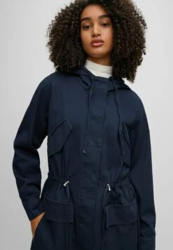 Boss C Pakono W - Parka - Dark Blue Four -Sneaker 868adc0e5433409c950e28bab3a2d3b4