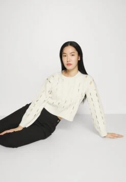 Boss Fahomi - Trui - Open White -Sneaker 8cc1719716344e8398cf186ad4a1a41d