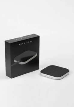 Boss WIRELESS CHARGER ILLUSION DARK CHROME - Laadstation - Chrome -Sneaker 8eba52de1c5d42ee8b0f0119a2323970