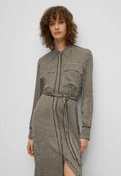 Boss Davivio1 - Blousejurk - Patterned Twentyeight -Sneaker 981fc675929f4a36b8625a16508f8b77