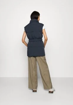 Boss Paolety - Bodywarmer - Dark Blue 11 Boss Paolety - Bodywarmer - Dark Blue -Sneaker a1935c405d4b4d2bba806c53fd4f8906