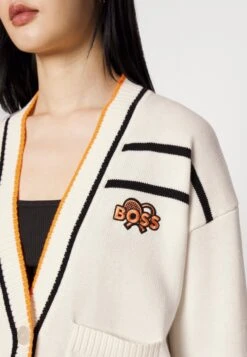 Boss Fernana - Vest - Offwhite -Sneaker a22f7af54cf0454f9a524b52d6bb7373