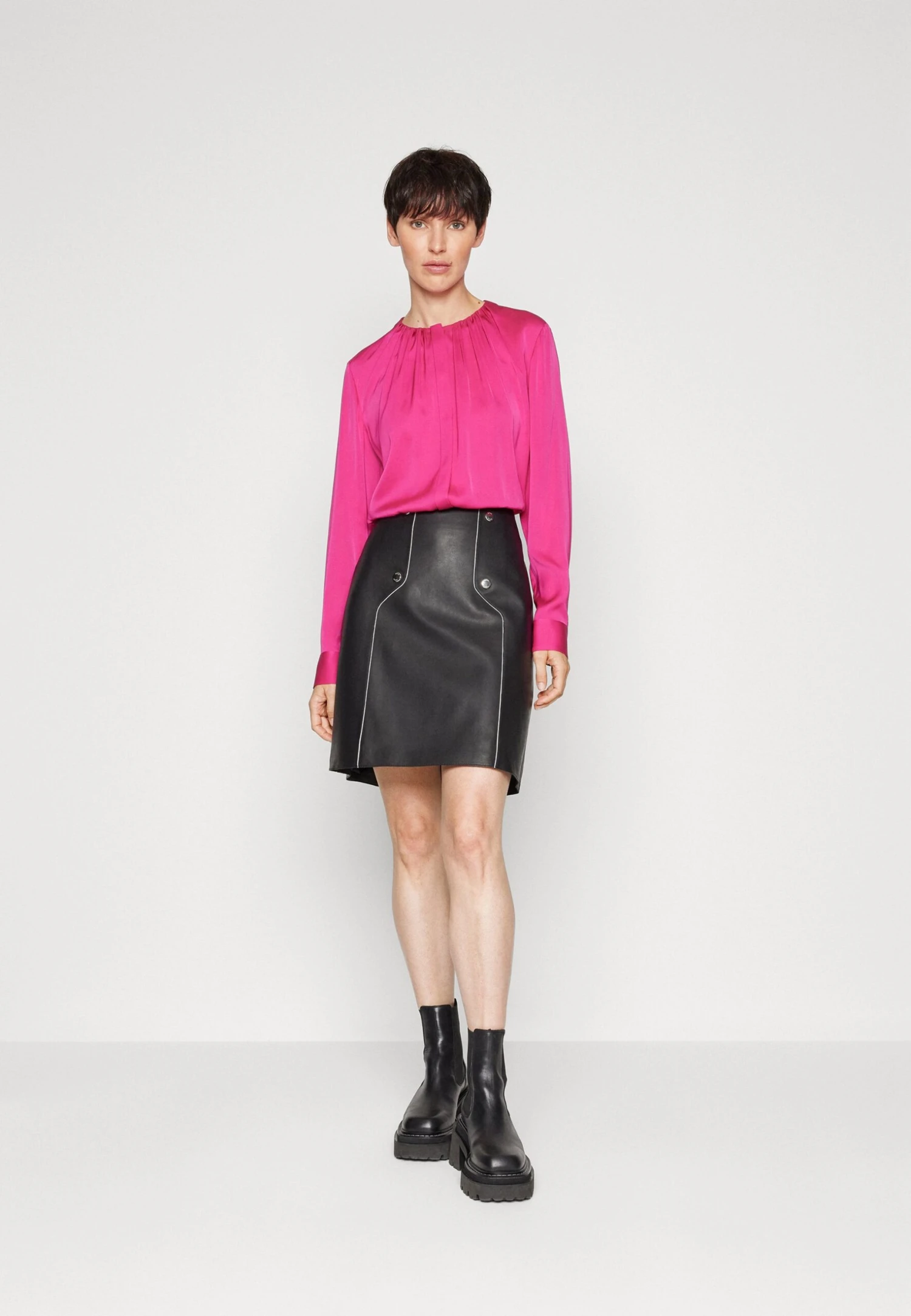 Boss Ruched-Neck Blouse In Stretch-Silk Crepe De Chine - Blouse - Bright Pink 5 Boss Ruched-Neck Blouse In Stretch-Silk Crepe De Chine - Blouse - Bright Pink - Afbeelding 5
