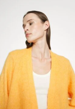 Boss Felva - Vest - Light Pastel Orange -Sneaker a5619fcbe21544c0988753ac11485efb