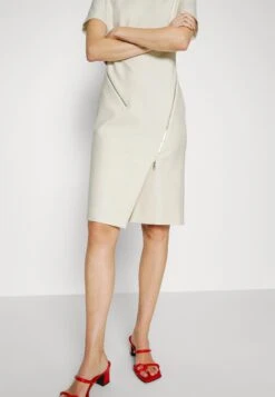 Boss V-Neck Dress With Zip Details - Jurk - Open White -Sneaker b205d69928d4451eb59ef345b06b6d21