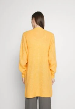 Boss Felva - Vest - Light Pastel Orange -Sneaker ce4fe494753849f4817cf7859bf7f877