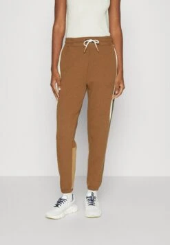 Boss Alica - Trainingsbroek - Rust/Copper -Sneaker d53bf220ce3e41d9b39f2dcdc9b46498