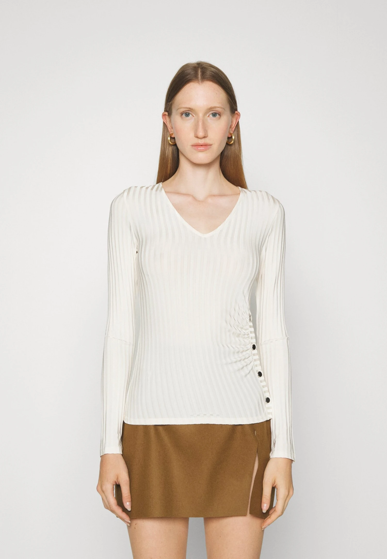 Boss Eruna - Longsleeve - Open White 1 Boss Eruna - Longsleeve - Open White