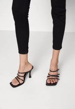 Boss Maye Super - Jeans Skinny Fit - Black -Sneaker d68f31f9e7f348a7b910cba2b73ce03e