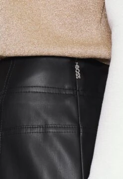 Boss Variana - Minirok - Black -Sneaker ddc04e10dea04be792078f65dbe10455