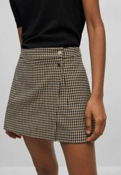 Boss Testena - Shorts - Beige -Sneaker e31d05b167bc4ec78cc2e67ba669f0d6