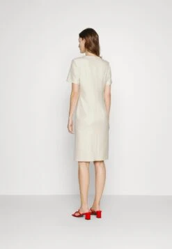 Boss V-Neck Dress With Zip Details - Jurk - Open White -Sneaker e611c580869d4ddca487d2d40e90cd0a