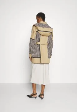 Boss Casita - Trenchcoat - Beige -Sneaker e6c4c504ee434903a96b97d44918ff32