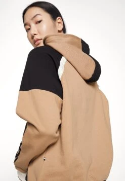 Boss Edorea - Hoodie - Medium Beige -Sneaker ec86f6ded14149a18118487de5113098