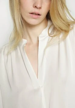 Boss Banora - Blouse - Open White -Sneaker f5ed6918d853432c851c560054b3ab71