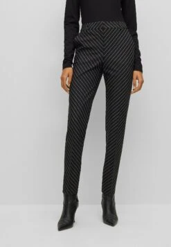 Boss Tamata1 - Chino - Black One