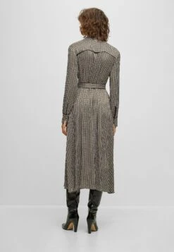 Boss Davivio1 - Blousejurk - Patterned Twentyeight -Sneaker fd7df3eee21a42d5b3def15445fe0ad1