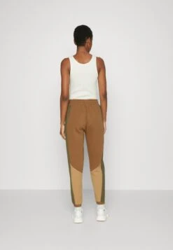 Boss Alica - Trainingsbroek - Rust/Copper -Sneaker fe4f64c319844d23baffbe030b3082ba