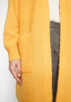 Boss Felva - Vest - Light Pastel Orange -Sneaker ffbf54c5f8474b809822d0f3902cd112